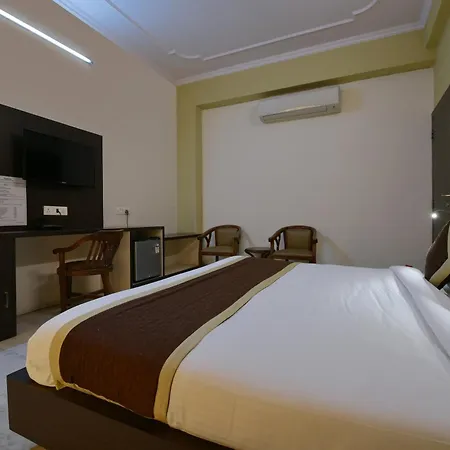 Hotel O Days Inn-3